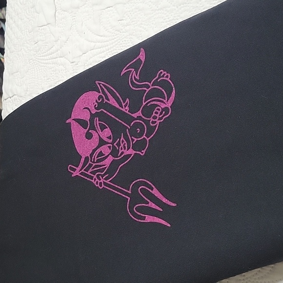 F*CK Miley Cyrus collectors sweatpants. Size M NWOT - Picture 3 of 4